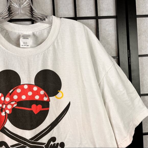 Disney Pirates Of Caribbean Minnie Mama T-Shirt 2XL - Picture 3 of 7